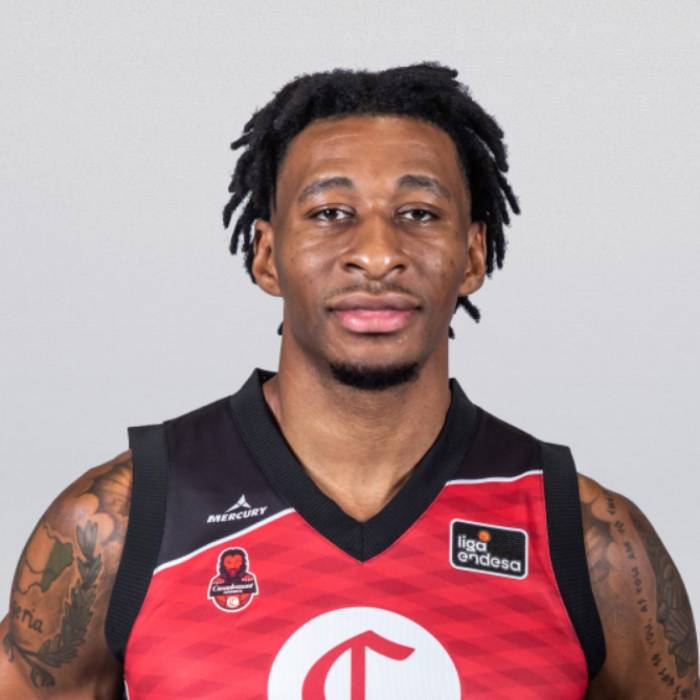 Foto de Stanley Okoye, temporada 2021-2022