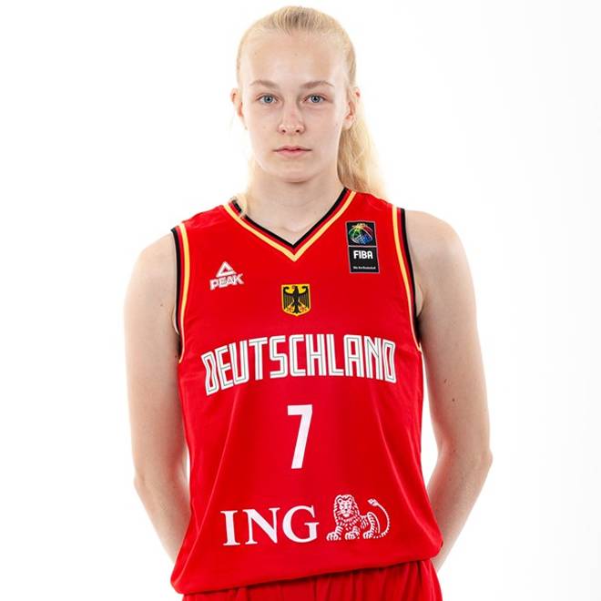 Photo de Helena Englisch, saison 2022-2023