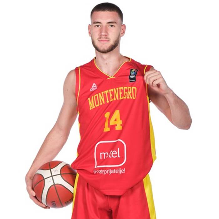 Foto de Nikola Glendza, temporada 2022-2023