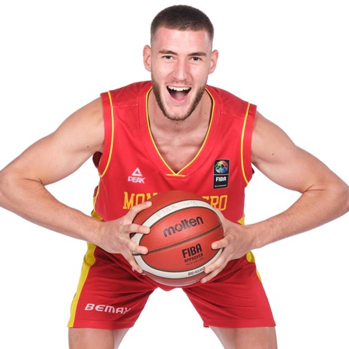 Foto de Nikola Glendza, temporada 2022-2023